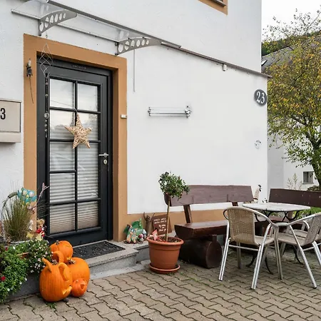 Apartment In Merschbach With Garden, Cleaning Included Apartman
